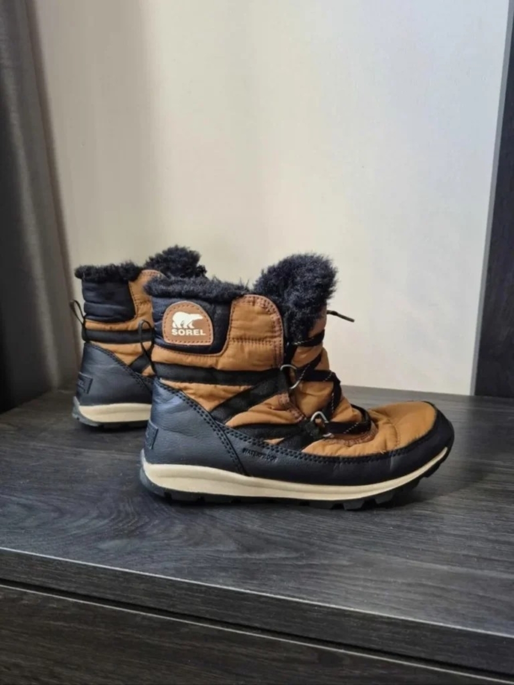 SOREL Brown & Black Insulated Winter Boots